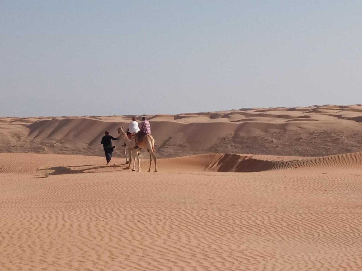 Silent Dunes Camp Hawiyah Bagian luar foto